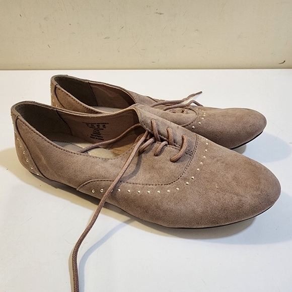 Dream Out Loud by Selena Golens Tan Women's Lace Up Shoes size 9 - Picture 6 of 12